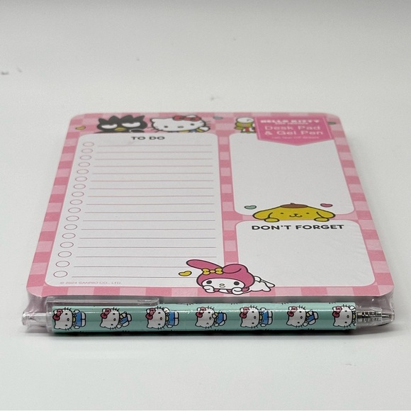 Sanrio Hello Kitty and Friends Desk Pad & Gel Pen Set (Rainbow Checks) - Picture 5 of 5